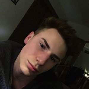 Meet your Posher, Aaron